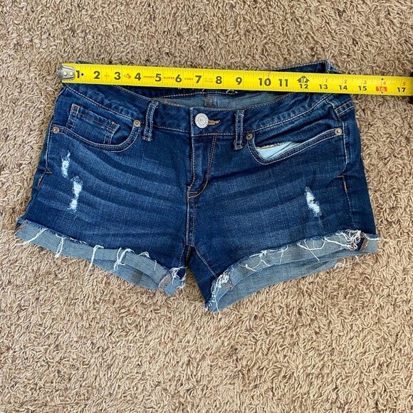 Aeropostale Womens Distressed Midi Jean Shorts size 4 - Picture 4 of 11
